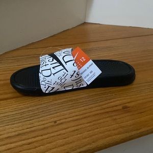 Nike Benassi JDI print slides